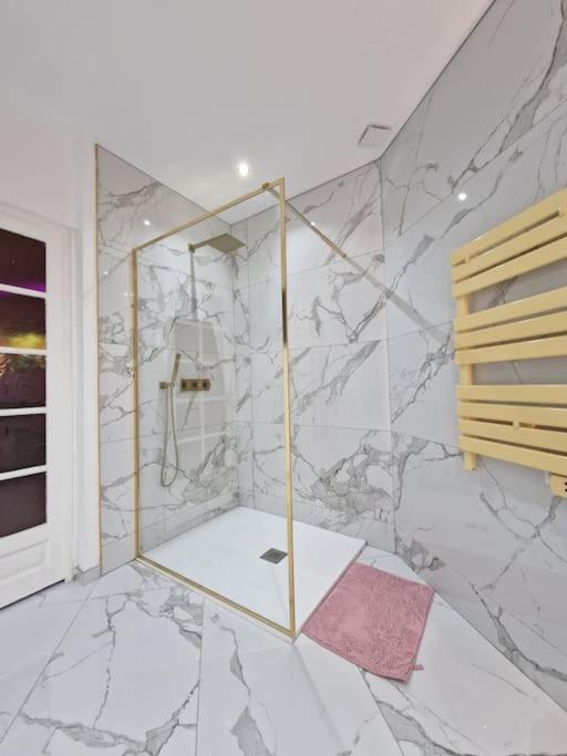 Maison Chic Avec Jacuzzi Nogent Sur Oise Yaospa60 Nogent-sur-Oise Exterior foto