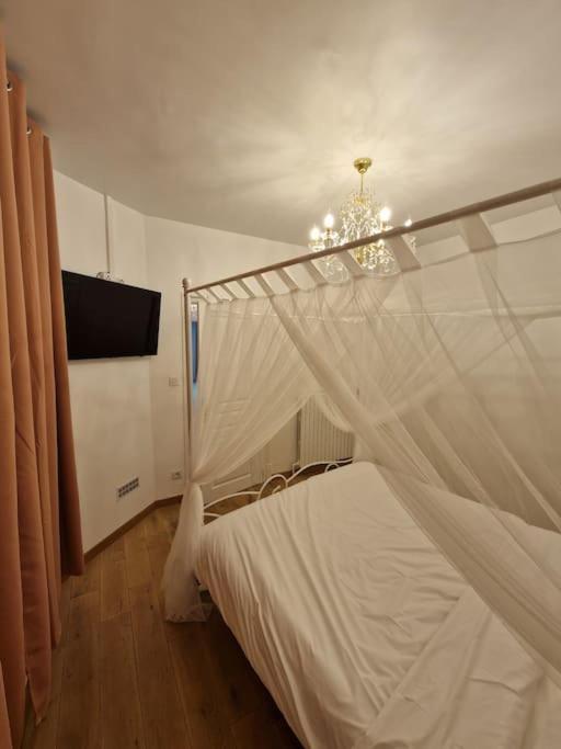 Maison Chic Avec Jacuzzi Nogent Sur Oise Yaospa60 Nogent-sur-Oise Exterior foto