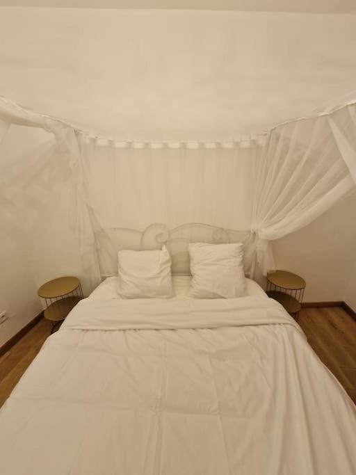 Maison Chic Avec Jacuzzi Nogent Sur Oise Yaospa60 Nogent-sur-Oise Exterior foto