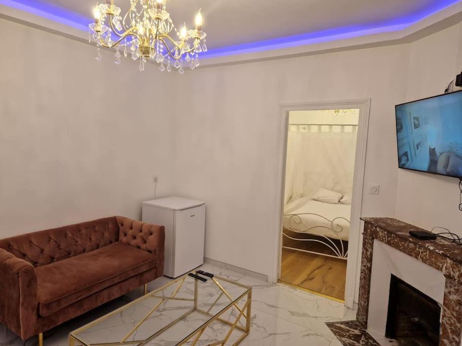 Maison Chic Avec Jacuzzi Nogent Sur Oise Yaospa60 Nogent-sur-Oise Exterior foto