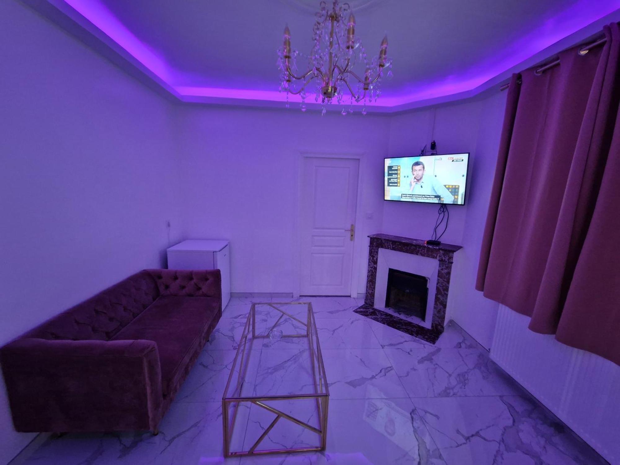 Maison Chic Avec Jacuzzi Nogent Sur Oise Yaospa60 Nogent-sur-Oise Exterior foto