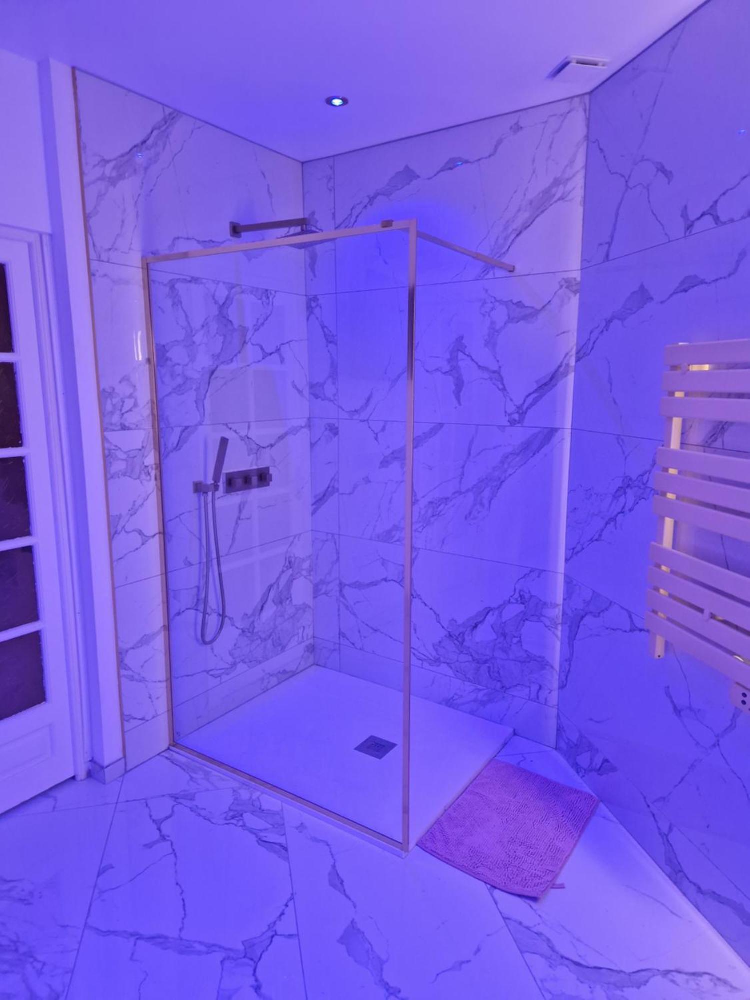Maison Chic Avec Jacuzzi Nogent Sur Oise Yaospa60 Nogent-sur-Oise Exterior foto